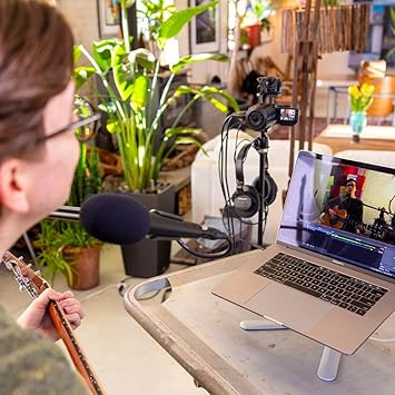 Zoom Q8n-4K 4K UHD Video Recorder, 32GB Storage, USB Interface, Stereo Microphones, Two XLR Inputs, Four Track Audio, Webcam, for Music, Podcasts, and More