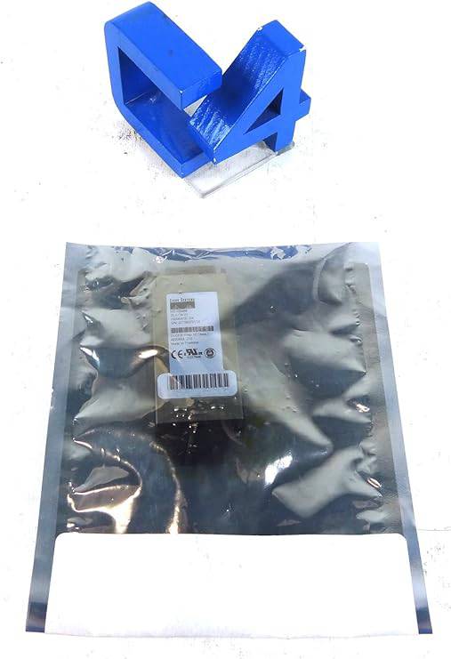 Cisco WS-G5484 1000Base-SX GBIC module installed in network equipment, featuring compact design and fiber optic ports.