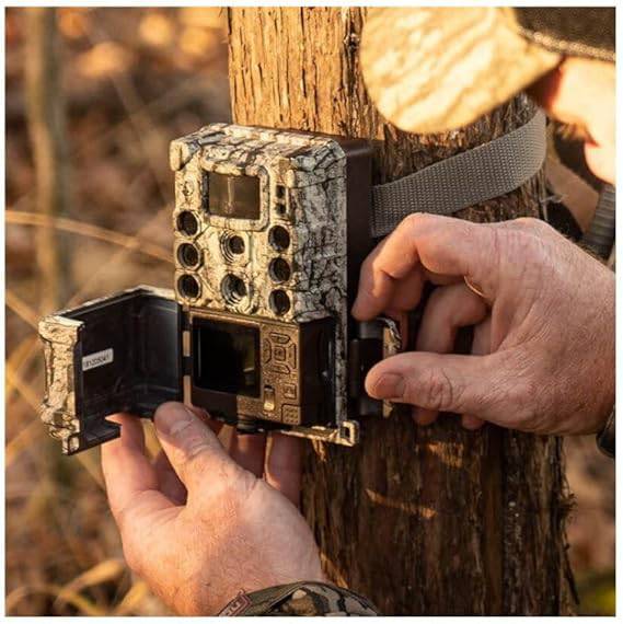 PRIMOS 32MP CORE DS-4K Treebark Camo No Glow hunting trail camera in multicolor box by Beaver Computer