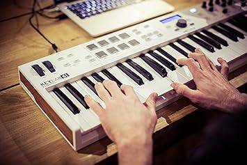 Arturia - KeyLab Essential 61 mk3 - MIDI Controller Keyboard for Music Production, with All-in-One Software Package - 61 Keys, 9 Encoders, 9 Faders, 1 Modulation Wheel, 1 Pitch Bend Wheel, 8 Pads